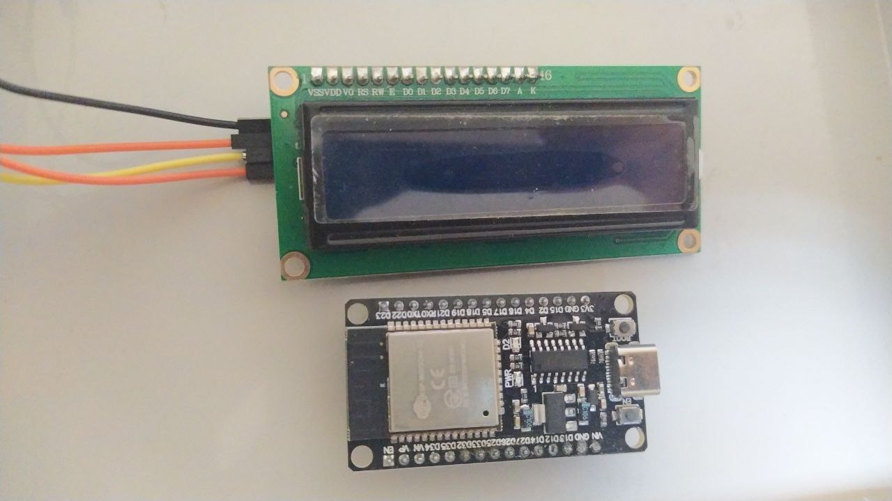 ESP32 e display LCD connessioni